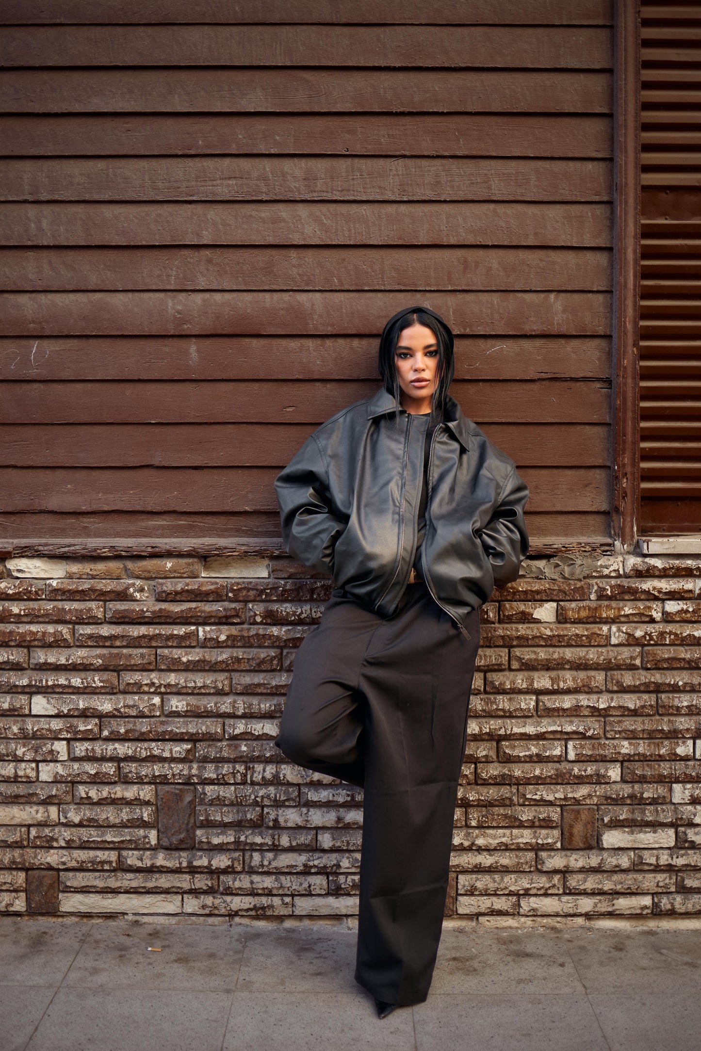 BLACK LEATHER JACKET